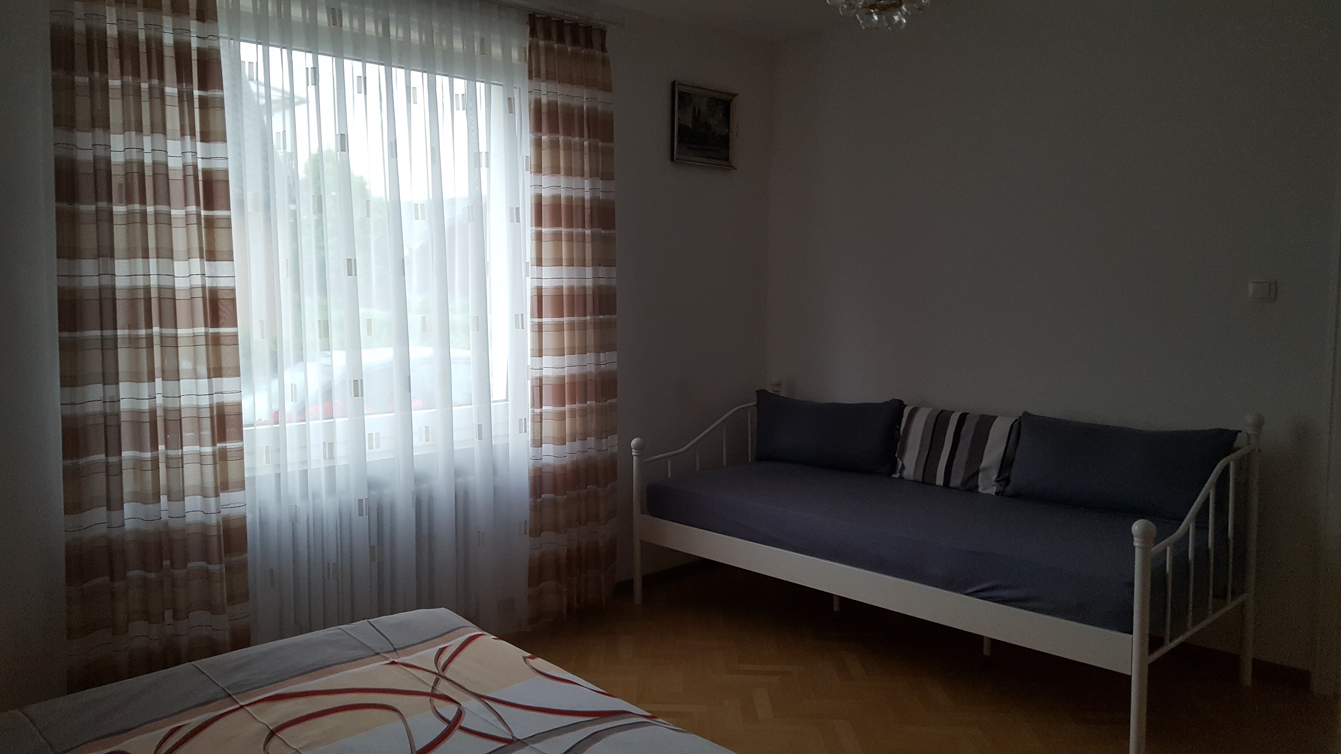 Schlafzimmer Ferienwohnung Schmidt 11_Ferienwohnung Schmidt 8.jpg