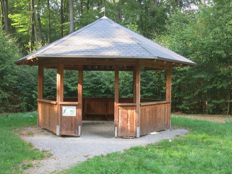 Schutzhütte am Dreieichenkreuz