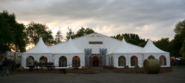 Festzelt "Helperich-Burg"