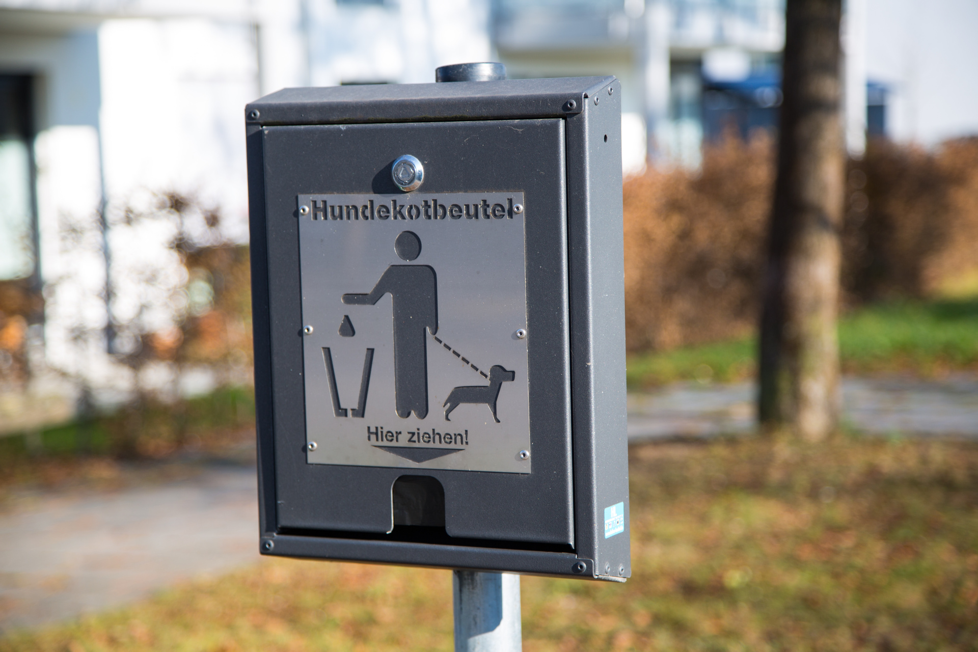 Hundekotbeutel in Wohnanlage