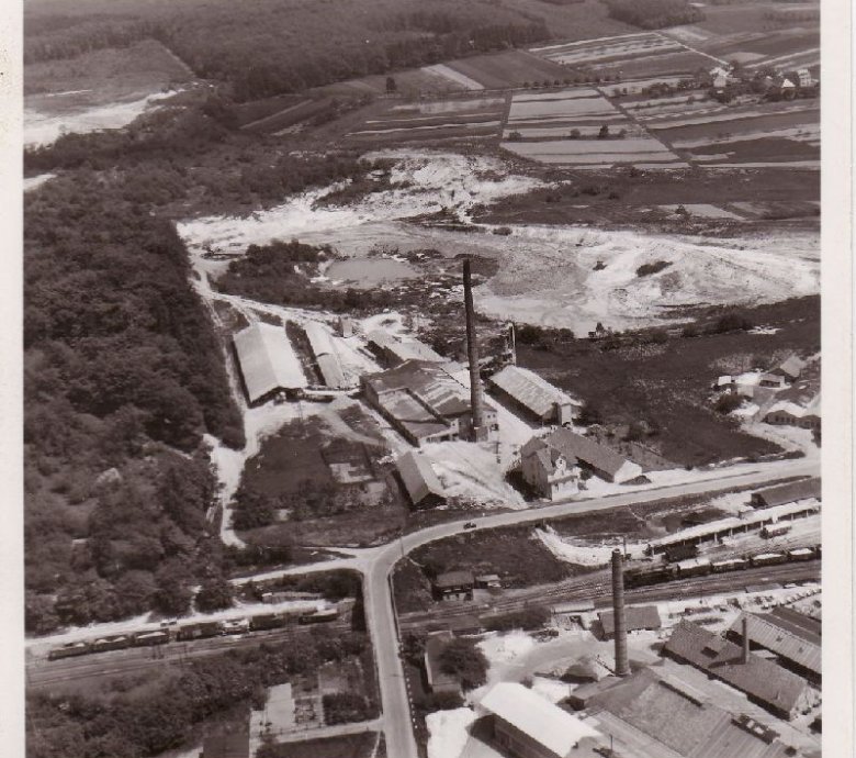 Luftbild Steuler und Dinas