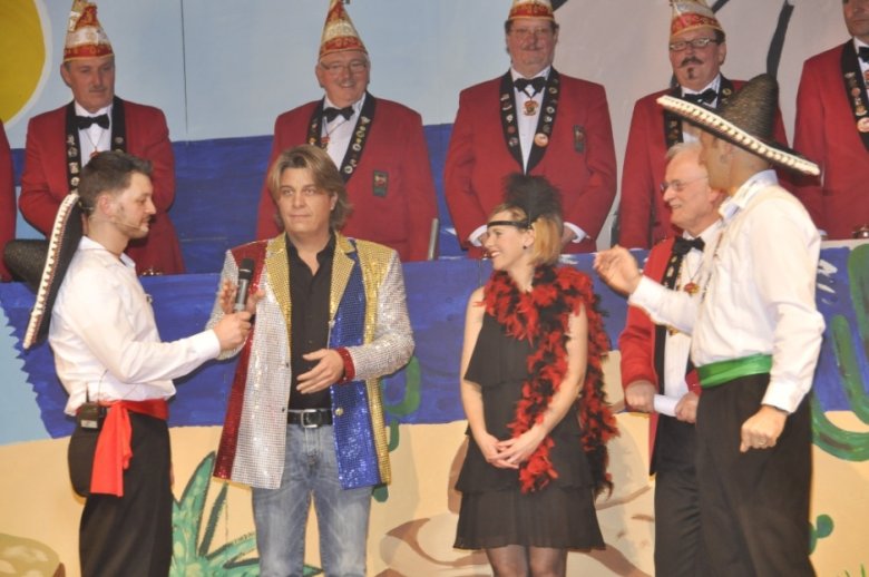Der Elferrat „Grüne Tonne“ bei der Karnevalssitzung
