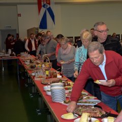 Moschheimer beim Frühstück mit Musik